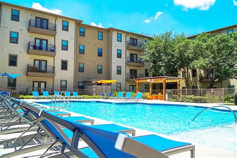 prado student living utsa.